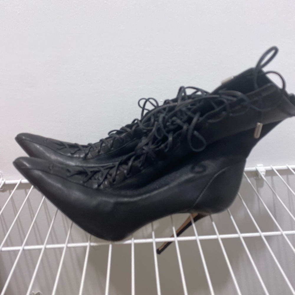Tennie Schutlz leather booties